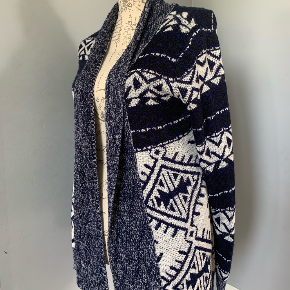 C brand navy and cream Aztec pattern S cardigan